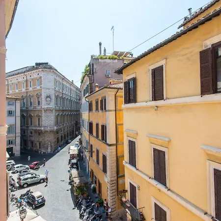 Piazza Navona Charming *
